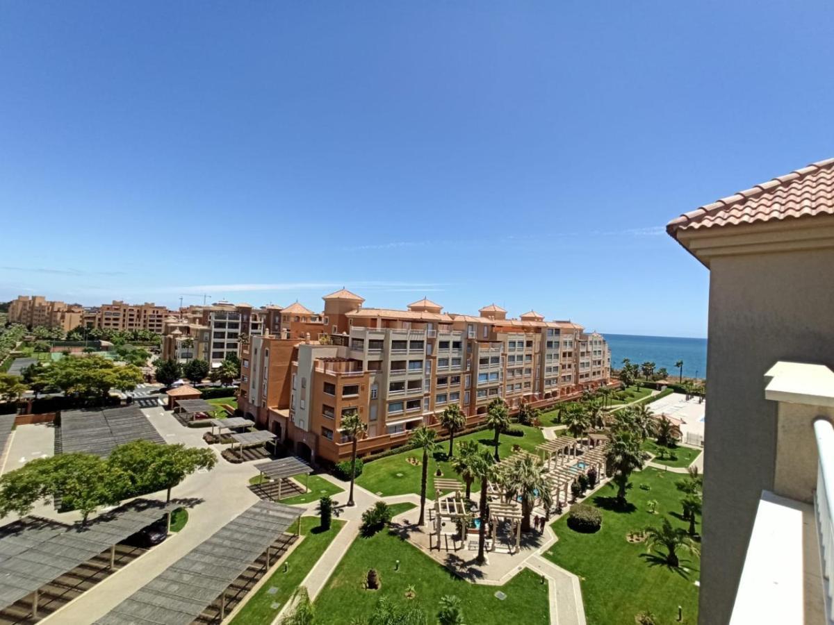 Espectacular Atico En Primera Linea De Playa Исла Канела Екстериор снимка